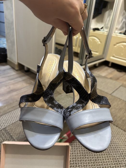 Женская обувь в отличном состоянии