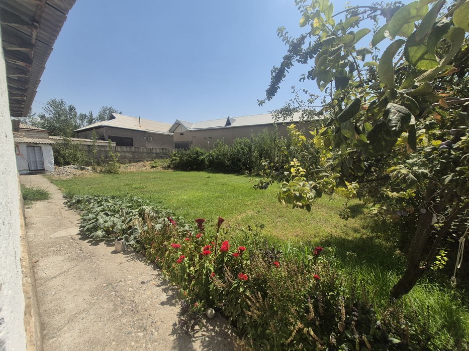 HOVLI SOTILADI
~7-8 sotix
Manzil:Shahrisabz tumani Bog'ishamol mahalla