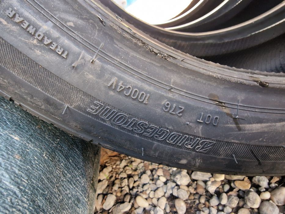 Anvelope 255/45R22 marca Bridgestone, DOT 2023 ,M+S