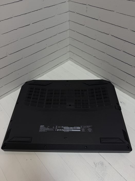 Игровой ноутбук / Acer NITRO 5