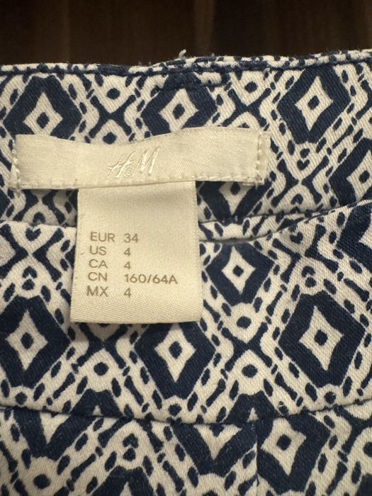 Pantaloni H&M cu imprimeu geometric alb-bleumarin / model diamant, mărimea 34