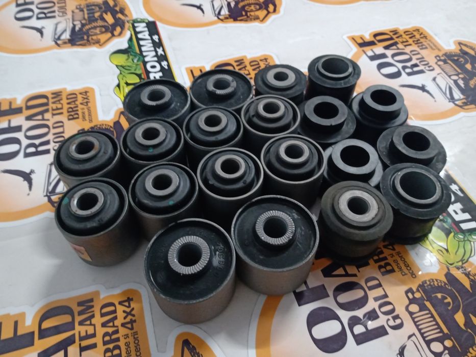 Set complet bucse / bucsa Nissan Patrol Y60 Y61