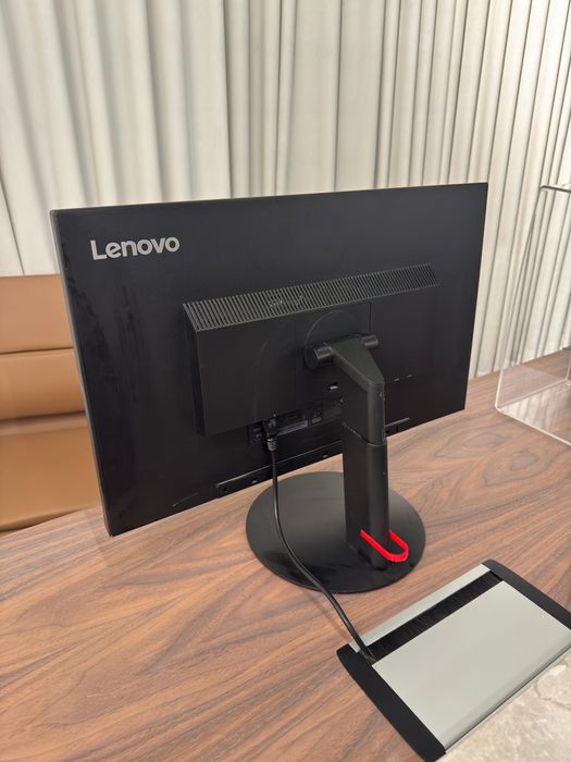Monitoare Business Premium 27" - Dell / Lenovo - Stare Excelentă - Proveniență Showroom | Monitor Arhitectură/Programare/Design.