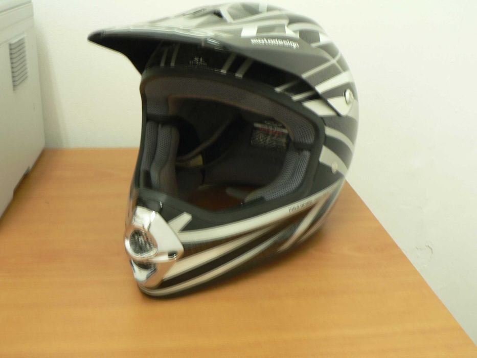 мотокрос екип, каска, ботуши, очила, ръкавици