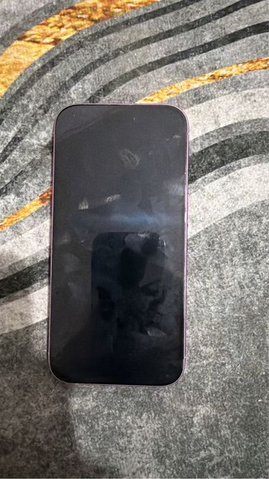Iphone 16 розовый