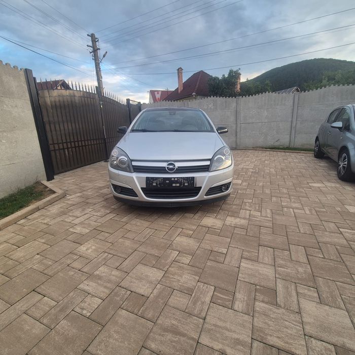 Opel Astra H , benzina ,105 CP , cutie automata , xenon , clima , Germania , 2005