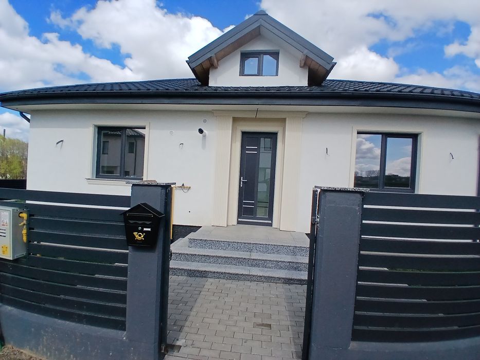 Casă de vânzare în burdujeni