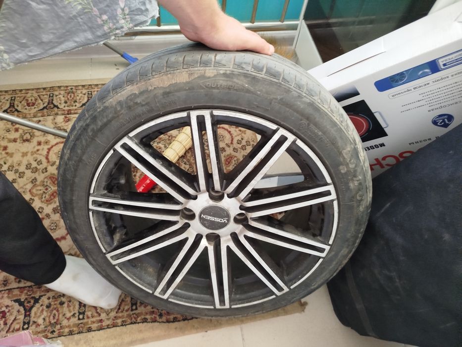 Продам комплект дисков с ризинами