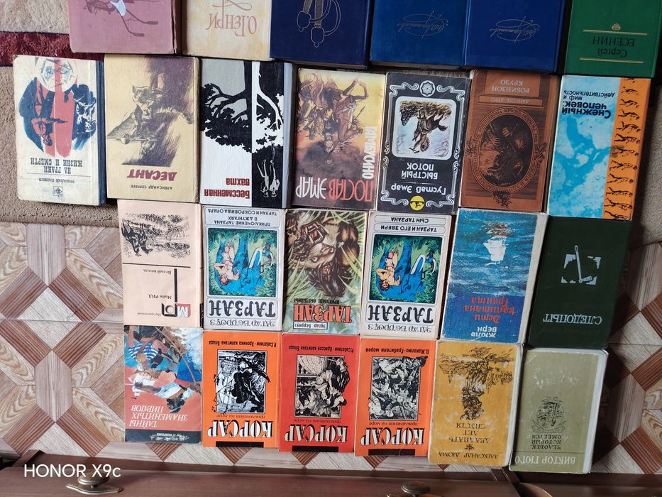 Продам книги разные