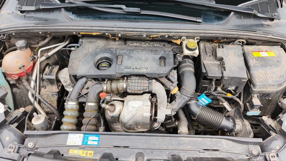 Vand/Schimb Peugeot 308 Cabrio (decapotabil) 1.6 HDI (diesel) Euro 5 2011