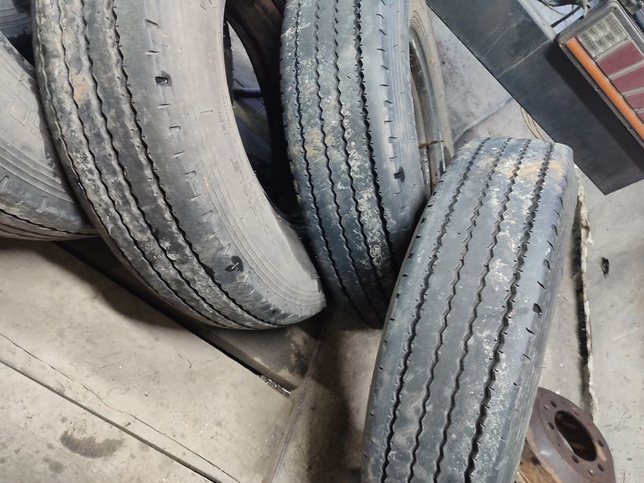 Продам резину на р16 .7.00