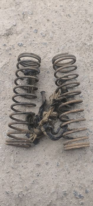 Пружина мотоцикл