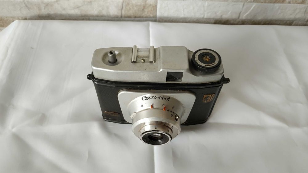 Стар механичен фотоапарат с калъф -  Certo-Phot - Антика - 1958г.