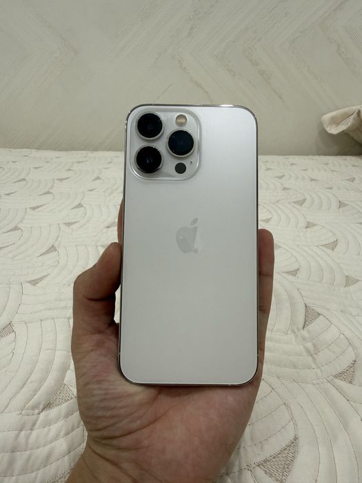 Айфон 13 про в идеальном состояние