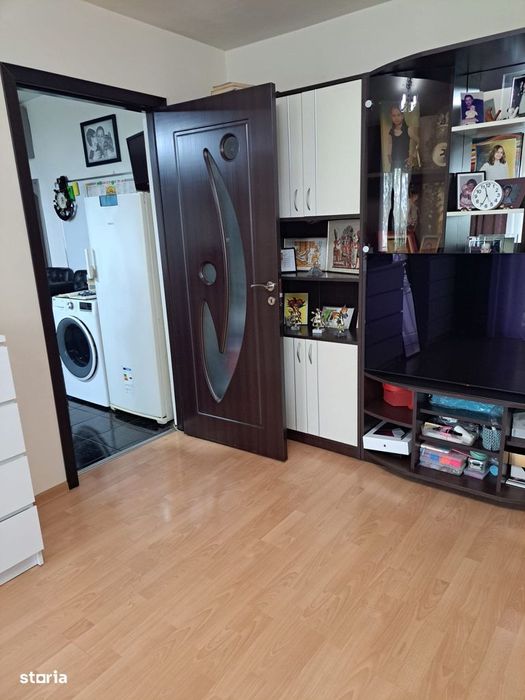 Apartament Rogerius cu 3 camere, 2 băi tip RB situat la etajul 3 din 4