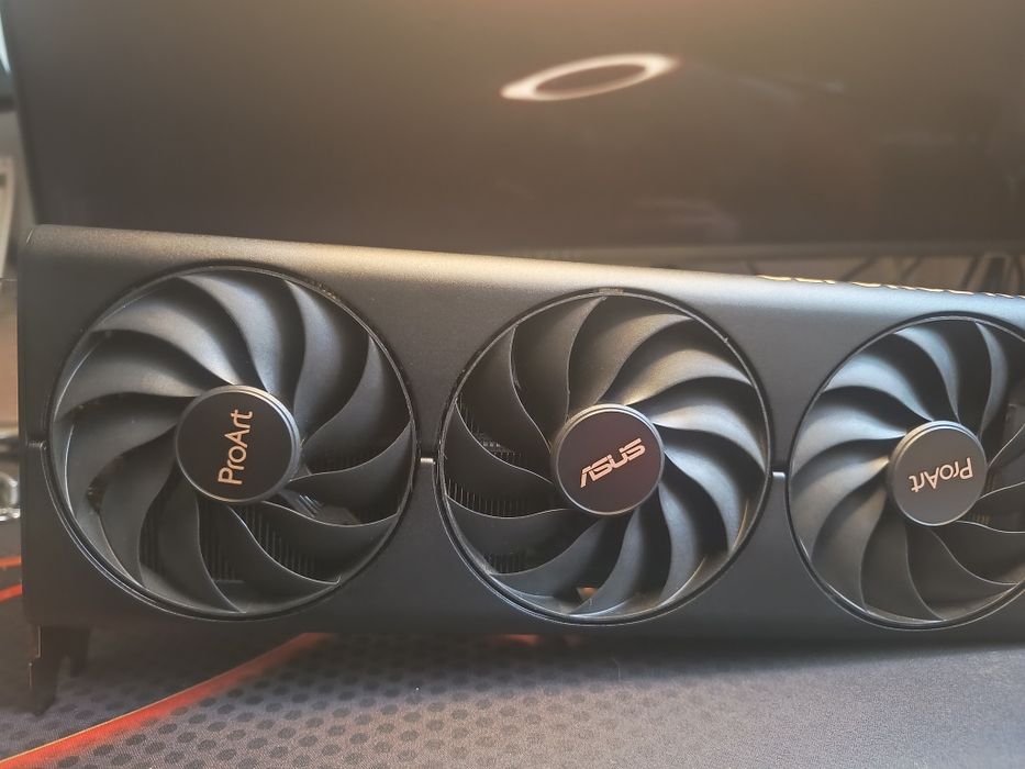 Asus ProArt RTX 4070 SUPER OC