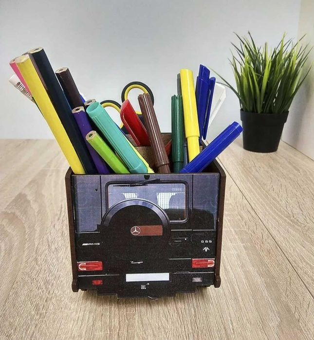 Карандашница сборная.