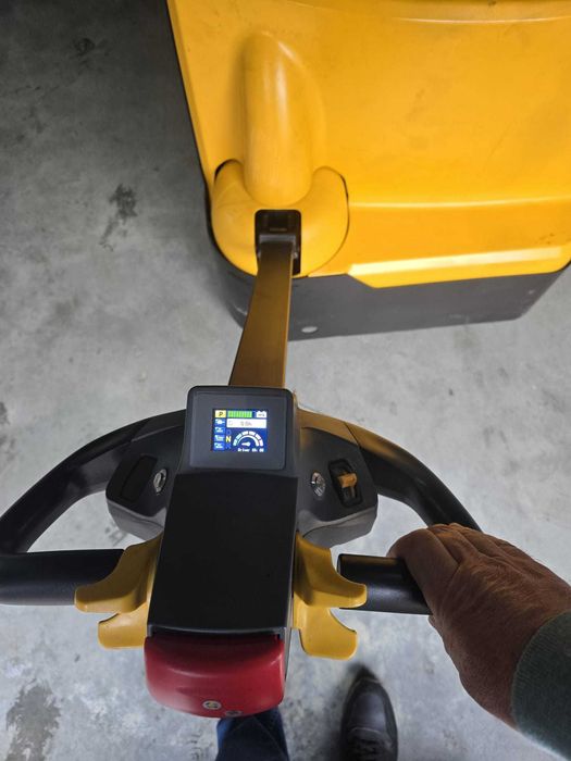 Transpalet electric