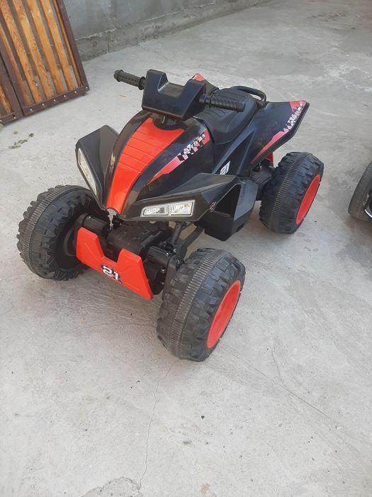 Продаю  элекро квадрацыкл детский.