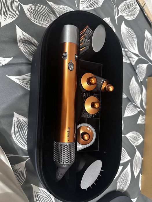 Dayson airwrap Dayson airstrait original malaysiya