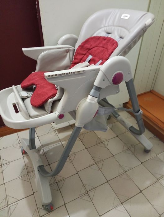 Детский стульчик для кормления