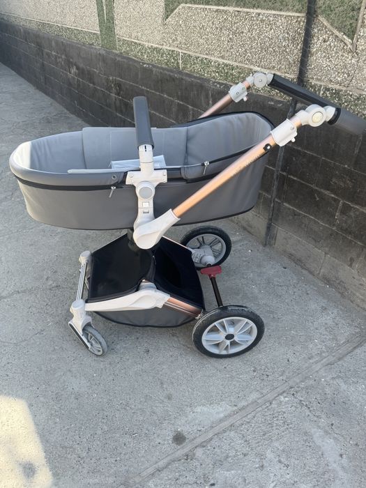 Срочно продаю коляску HOT MOM