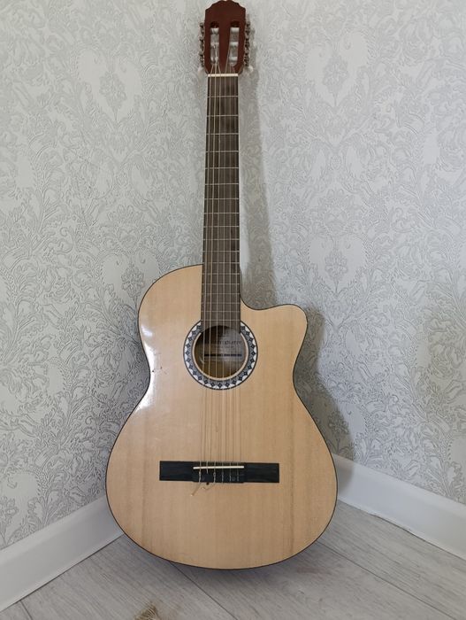 Гитара сатылады жаксы жагдайда