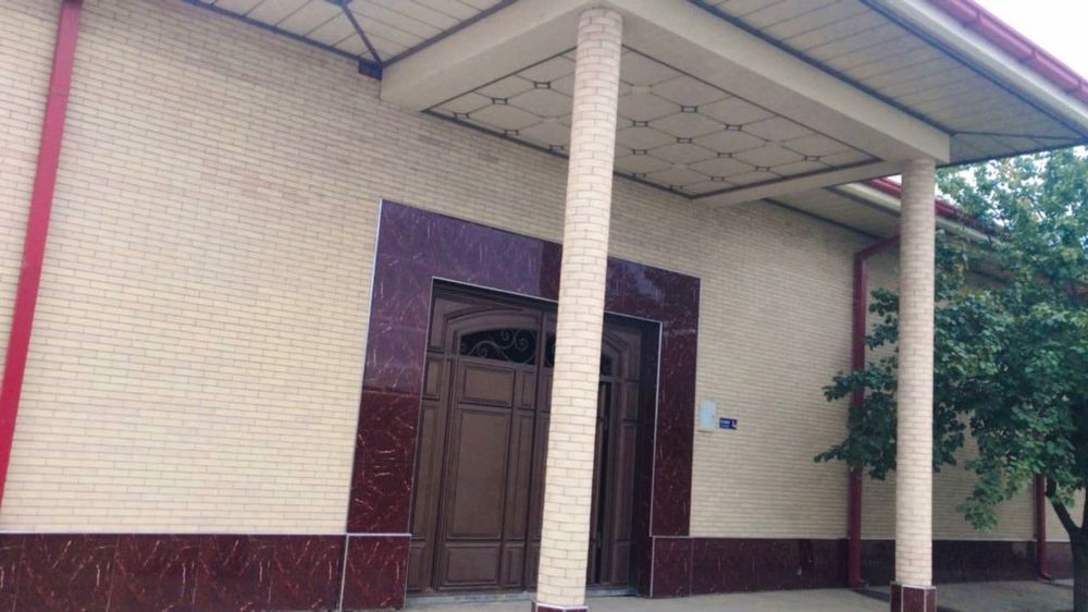 Ховли сотилади. Рай центр. Гул обод.