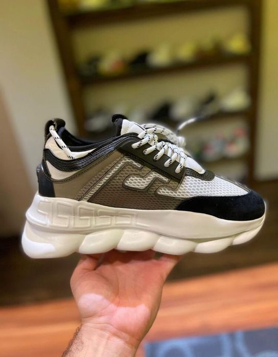 Versace universali ediție limitată