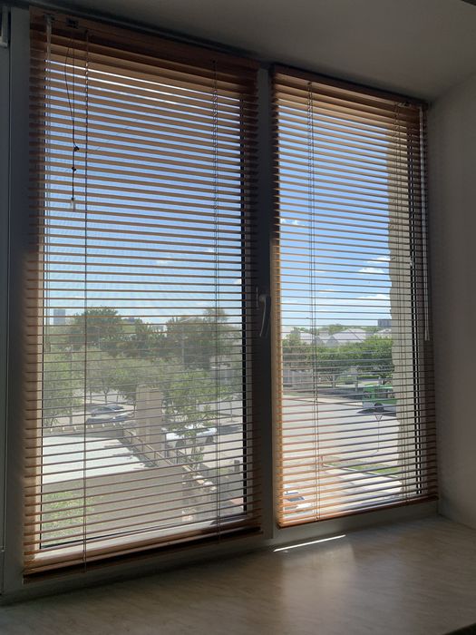 Жалюзи оконные б/у