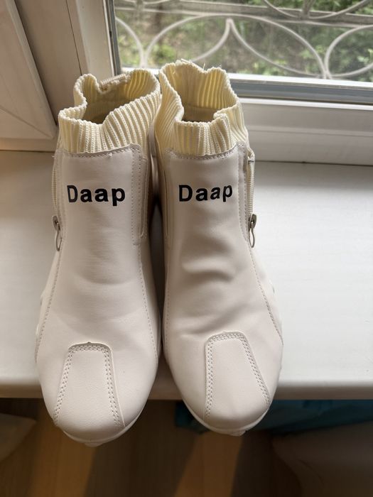 Кроссовки белые! 3000 тг