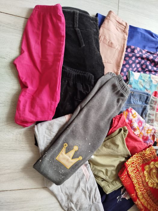 Отдам даром, детские вещи на девочку