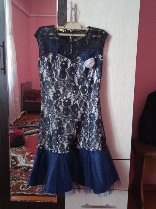 Вечерние платье өте адеми