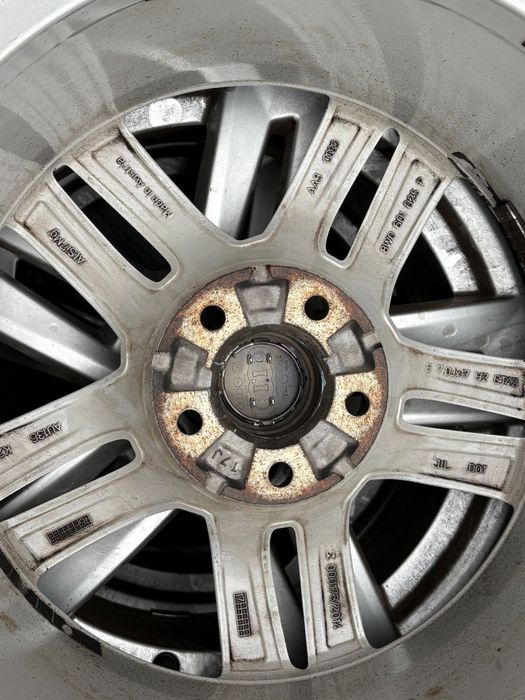 vând jante audi 225/50 R17 originale