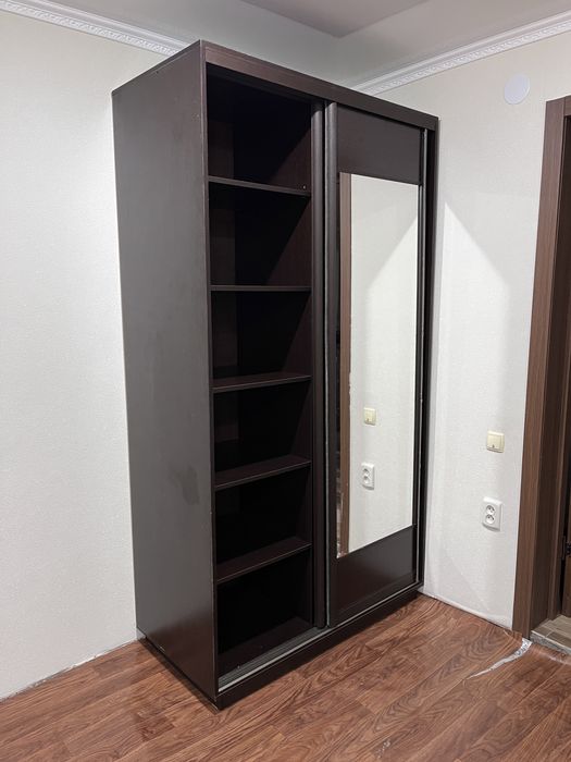 Шкаф купе продам срочно