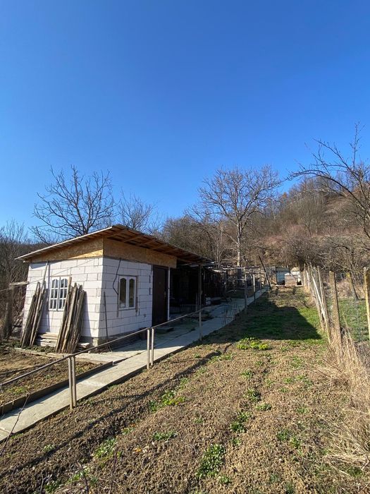 Casa de vânzare 180mp