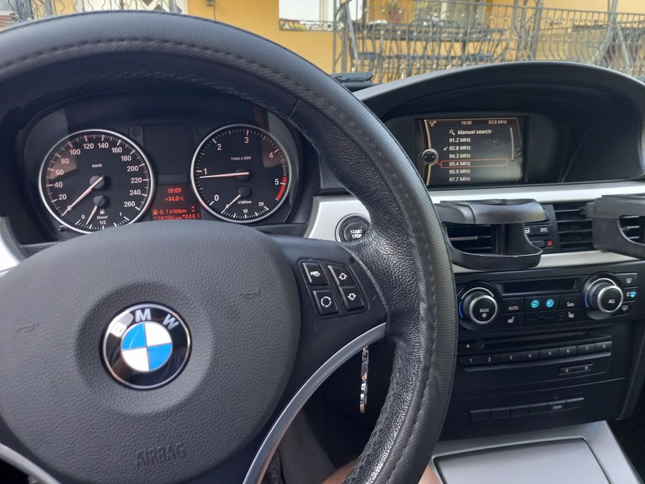 Vând BMW seria 3