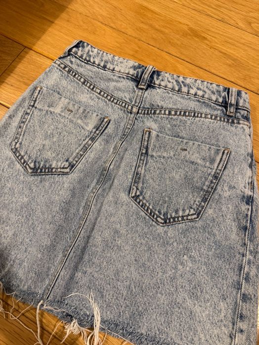 Дънкова пола Zara в размер xs