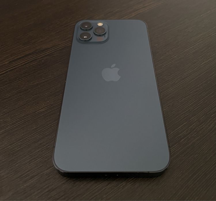 Iphone 12 pro, 256 gb, 76 %.