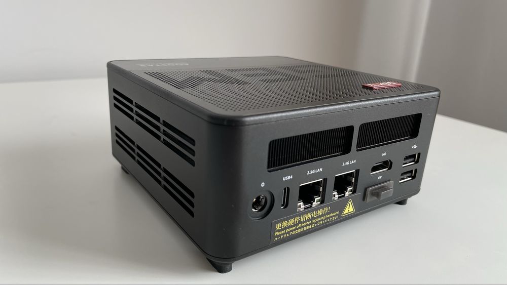 Mini PC Aoostar GEM12 Max 8745HS 32GB/2TB