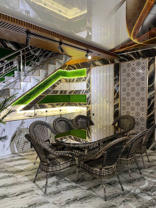 Oq tosh dacha [quyoshga yaqinda joylashgan)