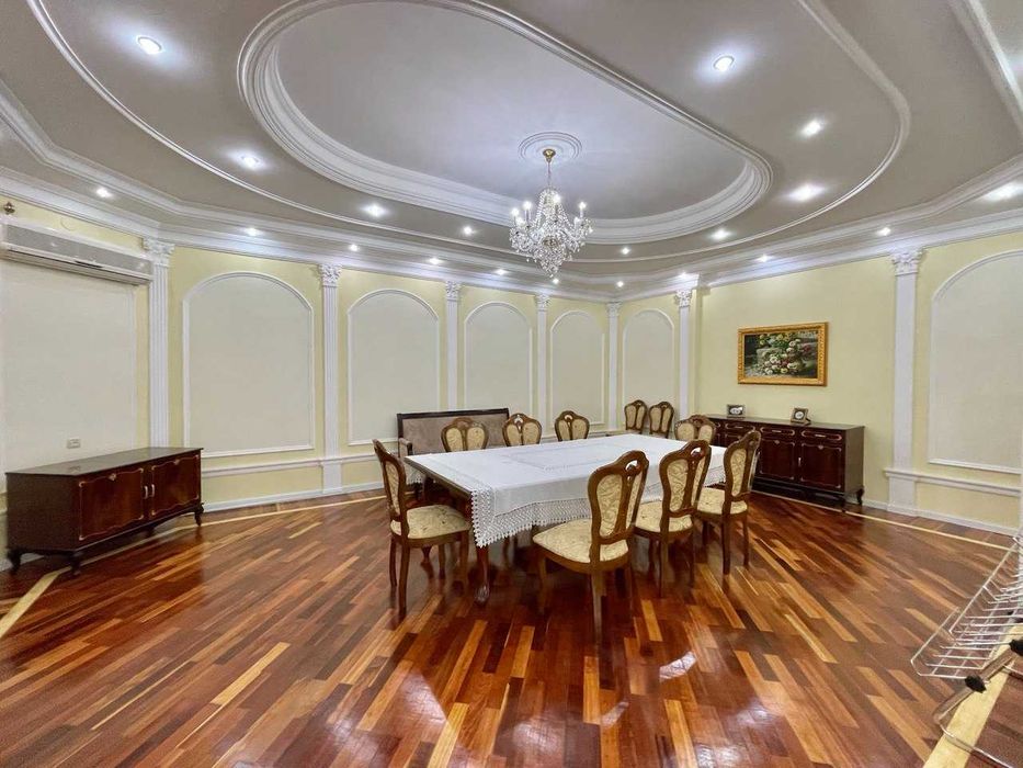 Отель Grand Mir ул.Конституции  2-этажа 6-сот 5-комн 350 м² бассейн