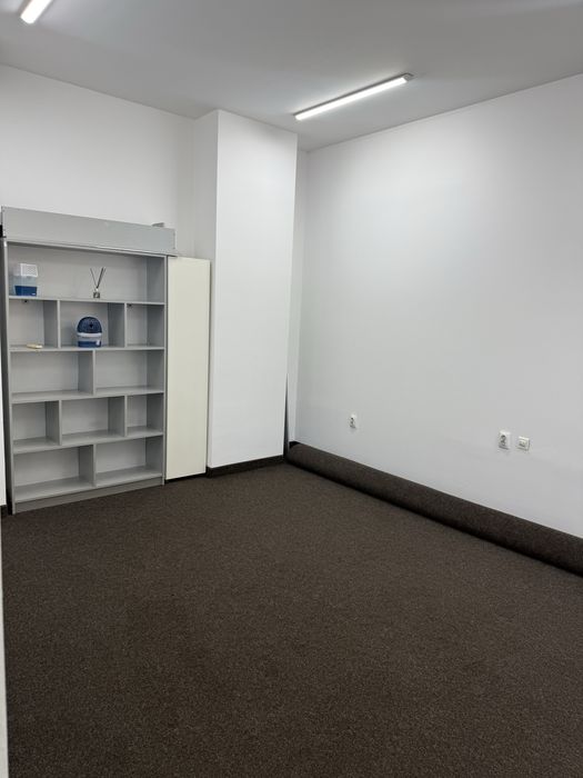 Proprietar, inchiriez birou in incinta unui spatiu comercial,  la parter de bloc Bd Octavian Goga, nr 6, sector 3 Bucuresti
