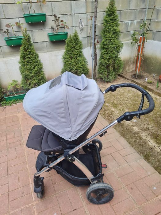 Детска количка „Бащи, майки, татковци“