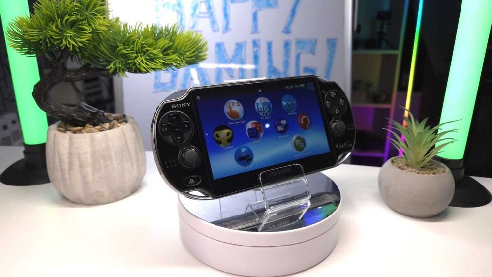 Sony PlayStation Vita 1000 Piano Black Japan Premium – Modată, 64 GB