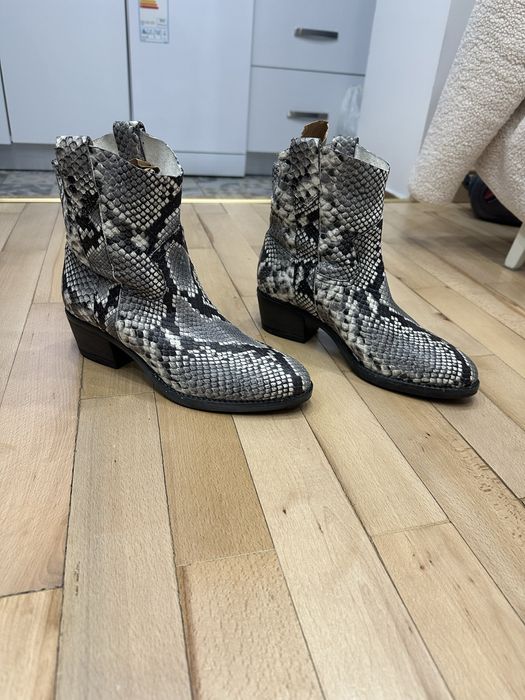 Botine  de Piele nr 38