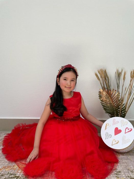 Платья детские, 7-10 лет