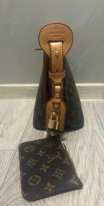 Дамска чанта-чисто нова