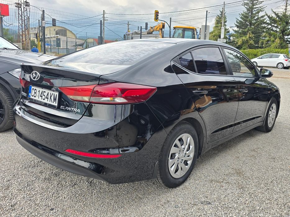 Hyundai Elantra 1.6i/LPG/Лизинг