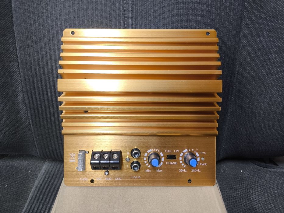 Усилитель для сабвуфера. Новый.